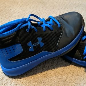 Kids Basketball Shoes